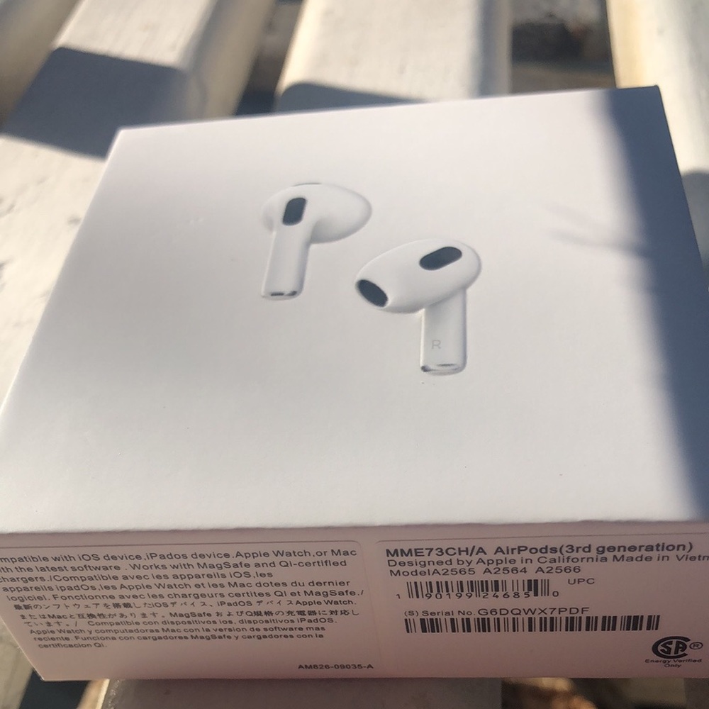 Apple Air Pods 3rd gen